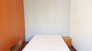 Piso en venta en Porta en Barcelona