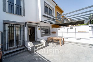 Chalet en venta en Colores - Entreparques en Sevilla