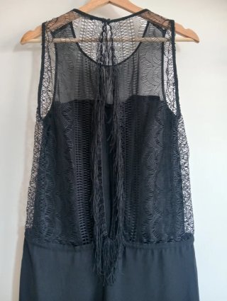 Mono corto Zara encaje negro Talla M
