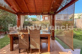 Casa pareada en venta en La Conarda en Pobla de Vallbona (la)