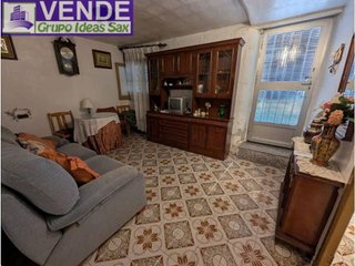 Casa adosada en venta en Sax