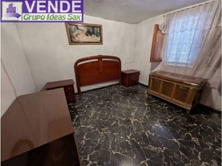 Casa adosada en venta en Sax