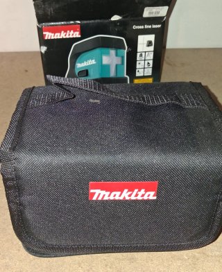 Nivel Láser Makita SK102Z Autonivelante