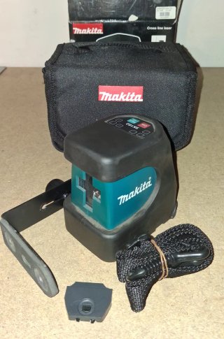 Nivel Láser Makita SK102Z Autonivelante