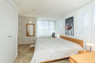Piso en venta en Los Arqueros-Puerto del Almendro en Benahavís