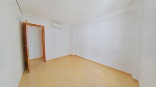 Piso en venta en Tres Huertas - El Torrejón - El Cerezo en Sevilla