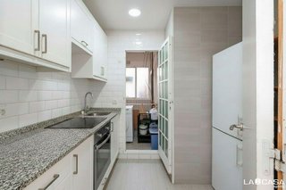 Piso en venta en Santa Eulàlia en Hospitalet de Llobregat, L´
