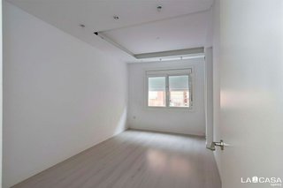 Piso en venta en Santa Eulàlia en Hospitalet de Llobregat, L´