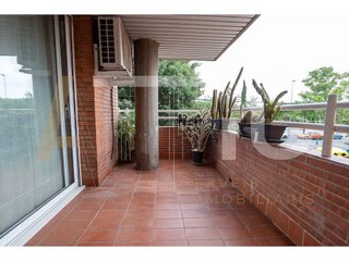 Piso en venta en Creu Alta en Sabadell