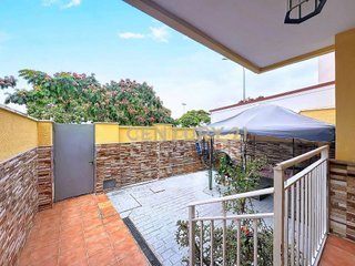 Casa adosada en venta en Polígonos - Recinto Ferial Cortijo de Torres en Málaga