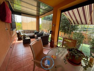 Chalet en venta en Montequinto en Dos Hermanas