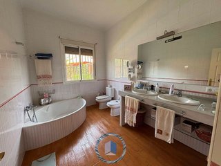 Chalet en venta en Montequinto en Dos Hermanas