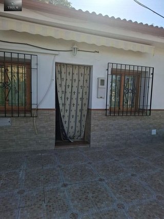 Casa pareada en venta en Pinos Puente