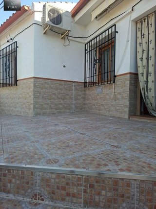 Casa pareada en venta en Pinos Puente