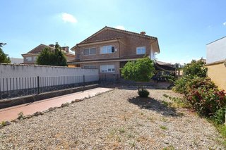 Casa pareada en venta en Griñón