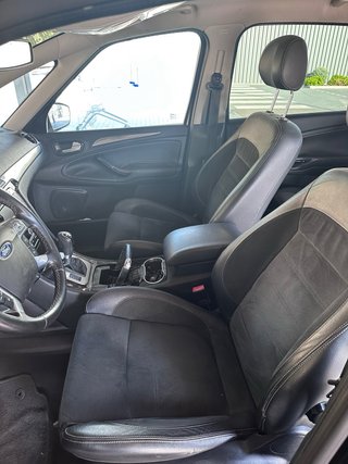 Ford S-MAX 2011