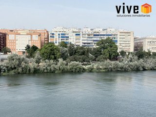 Piso en venta en Triana Casco Antiguo en Sevilla