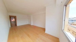 Piso en venta en Benicalap en Valencia