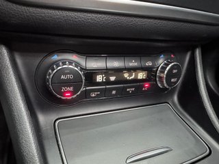 Mercedes-Benz CLA CLA 200