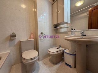 Piso en venta en La Txitxarra - Murrieta - Parke Santurtzi en Santurtzi