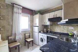 Piso en venta en Numancia - San Fernando en Santander