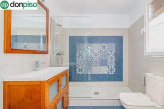 Piso en venta en Camino de Ronda - Rosaleda en Granada