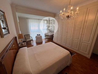 Piso en venta en Plaza España - Villa Pilar - Reyes Católicos - Vadillos en Burgos