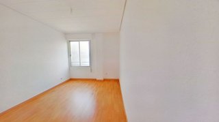Piso en venta en El Grau en Valencia