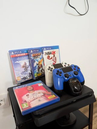 Consola PS4 500GB + 3 Juegos