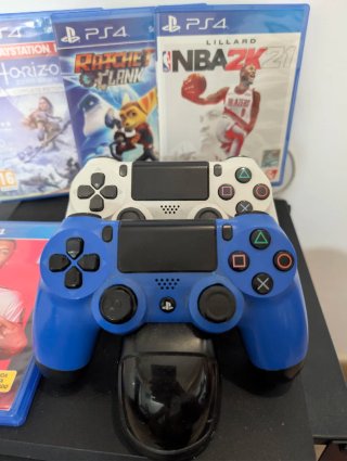 Consola PS4 500GB + 3 Juegos