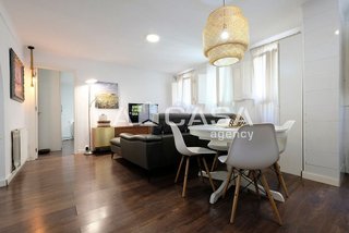 Piso en venta en Montbau en Barcelona