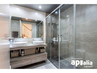 Casa en venta en Creu Alta en Sabadell