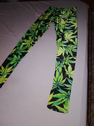 Mallas XS elásticas estampado marihuana