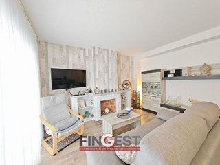 Casa adosada en venta en Els Pins en Blanes
