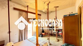 Casa adosada en venta en Jimena de la Frontera