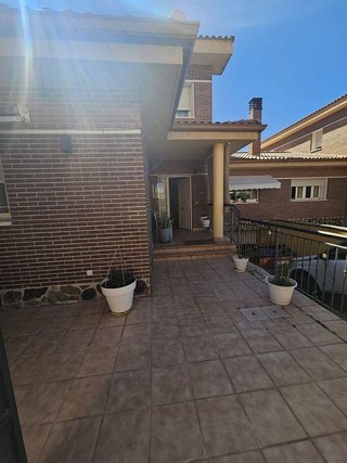 Casa pareada en venta en Los Valles-San Vazquez-El Fuerte en Guadalajara