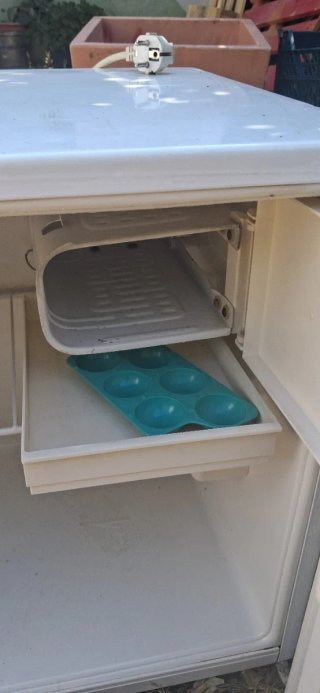 Nevera pequeña Zanussi