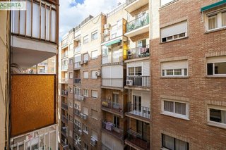 Piso en venta en Camino de Ronda - Rosaleda en Granada