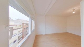 Piso en venta en Campoamor en Alicante