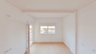 Piso en venta en Campoamor en Alicante