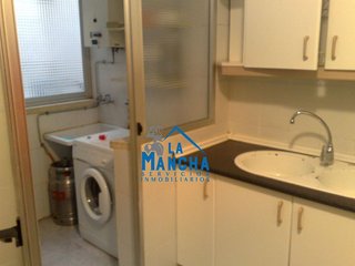 Piso en venta en Hospital - Parque sur en Albacete