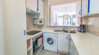 Piso en venta en Playa de la Fontanilla en Marbella