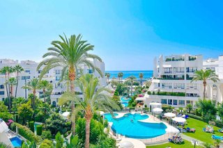 Piso en venta en Playa de la Fontanilla en Marbella