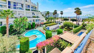 Piso en venta en Playa de la Fontanilla en Marbella