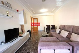 Piso en venta en Núcleo Urbano en Pobla de Vallbona (la)