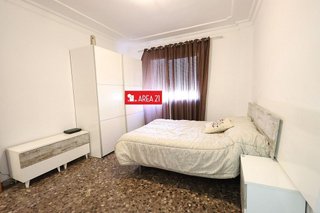 Piso en venta en Núcleo Urbano en Pobla de Vallbona (la)