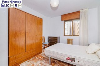 Piso en venta en Pajaritos - Plaza de Toros en Granada