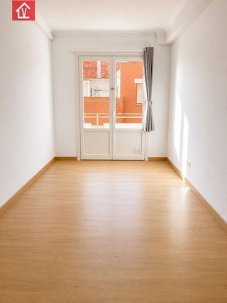 Piso en venta en Creu de Barberà en Sabadell