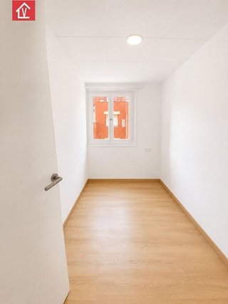Piso en venta en Creu de Barberà en Sabadell