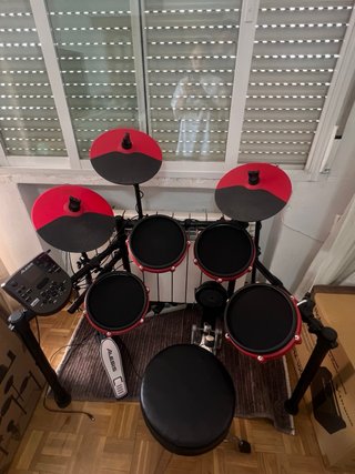 Batería Electrónica Alesis
